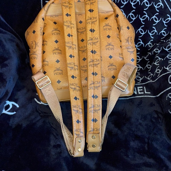 Original Cognac MCM backpack - Picture 5 of 11